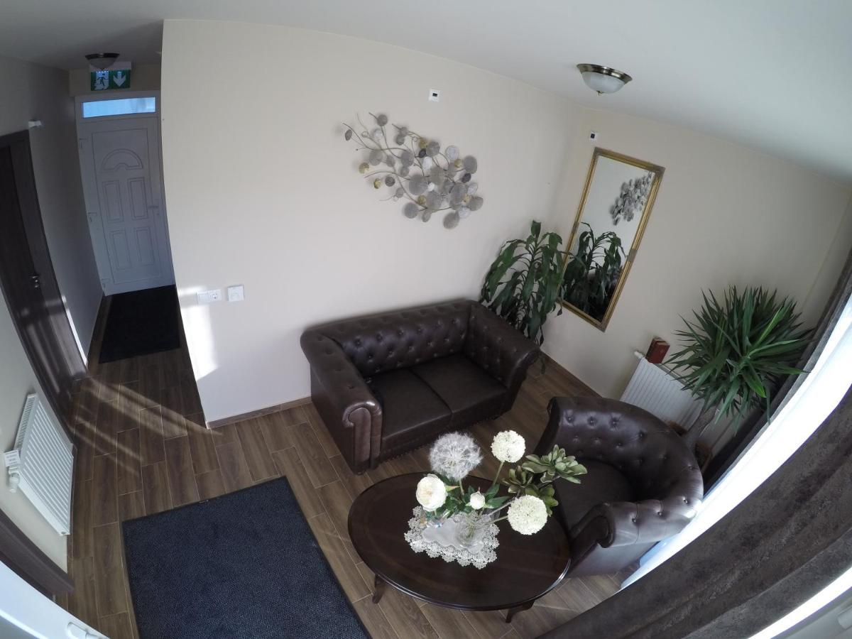 Fonix Apartman เลนตี ภายนอก รูปภาพ